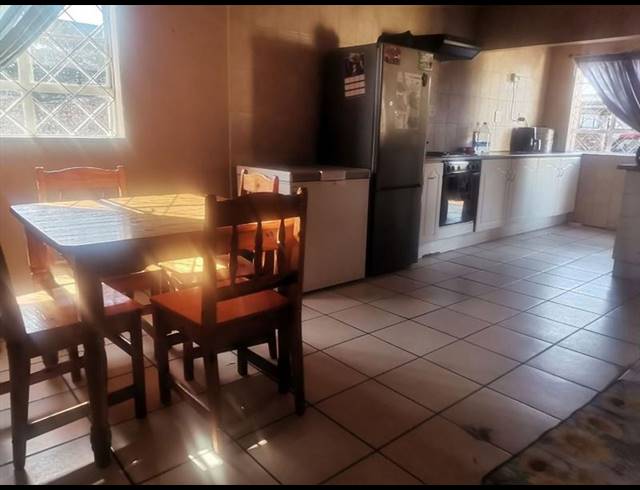 4 BEDROOM HOUSE FOR SALE IN GEDULD